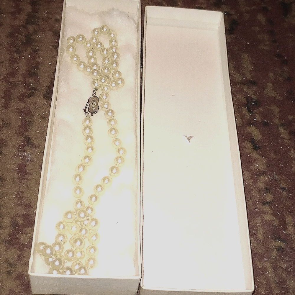 Larger Yellow Pearl Necklace